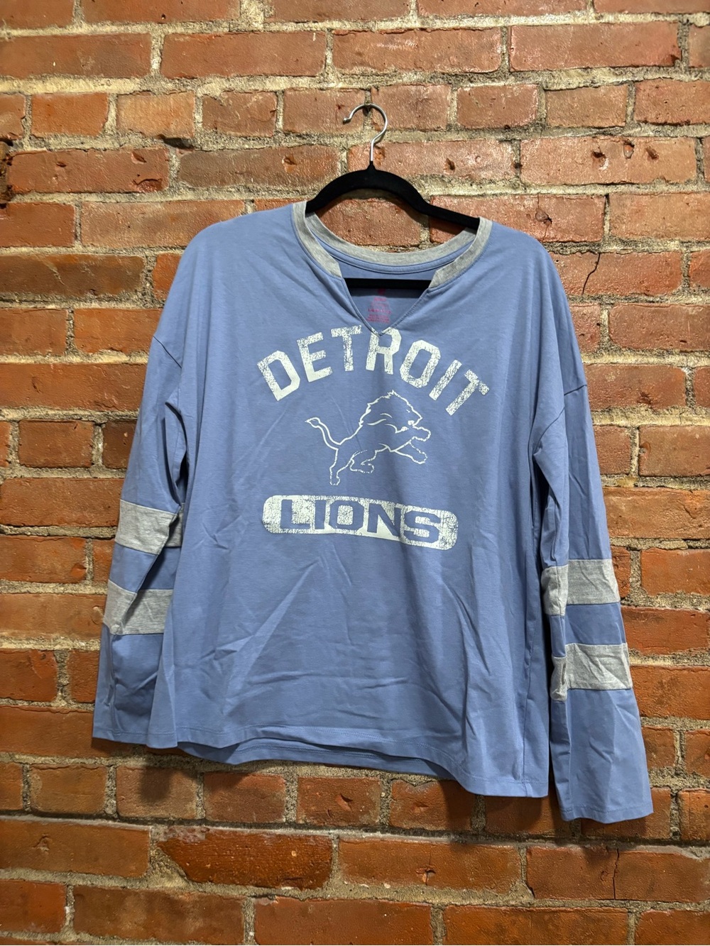 Detroit Lions Women’s Long-Sleeve Team Tee - Light Blue
